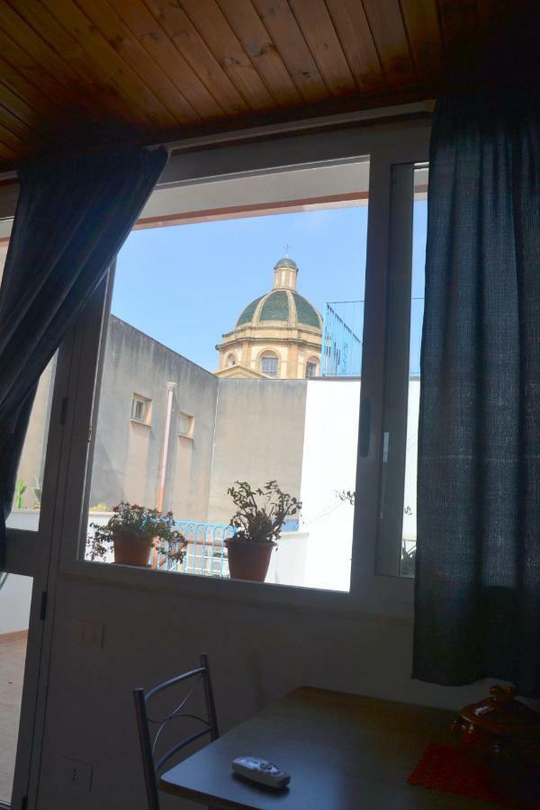 Case Vazzana - Cortile Sant'Agostino Mazara del Vallo Exterior foto